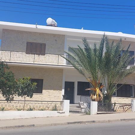 Secret Garden Guest House 02 Famagusta  Exterior foto